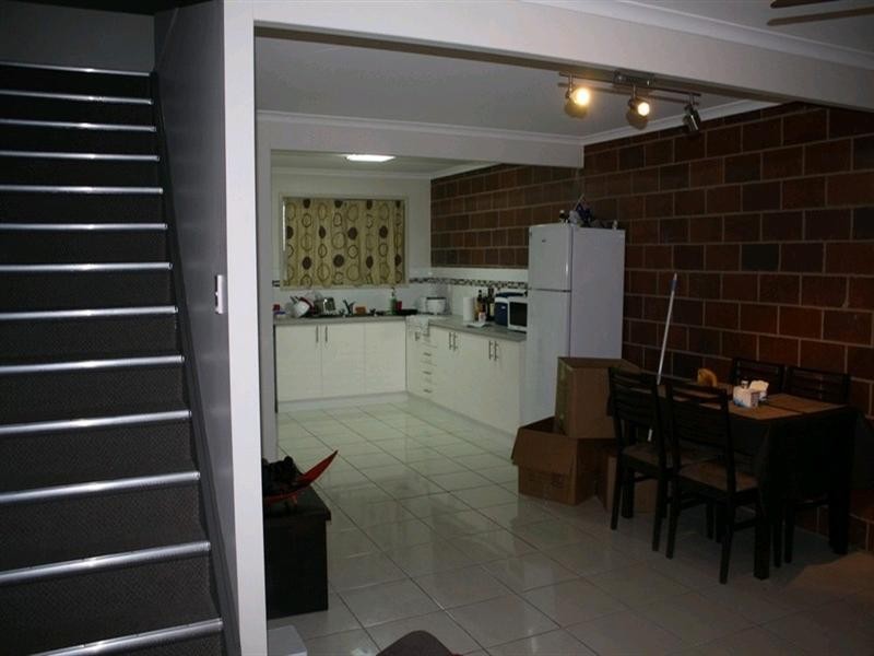 2/27 Beach Avenue, Tannum Sands QLD 4680