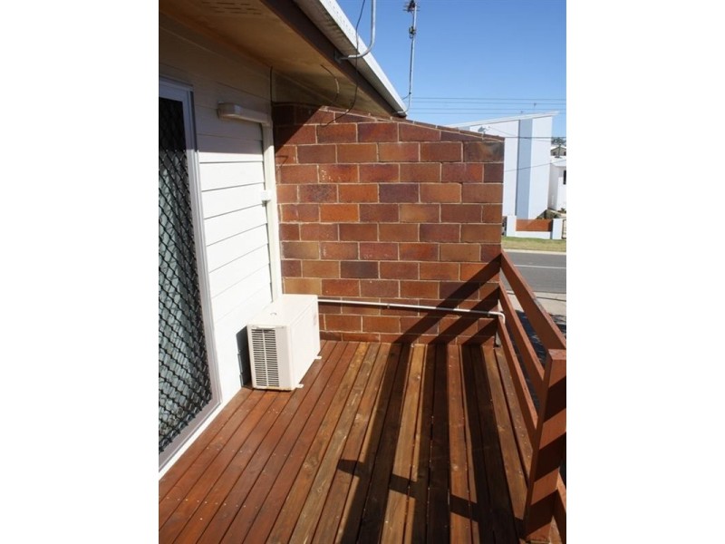 2/27 Beach Avenue, Tannum Sands QLD 4680