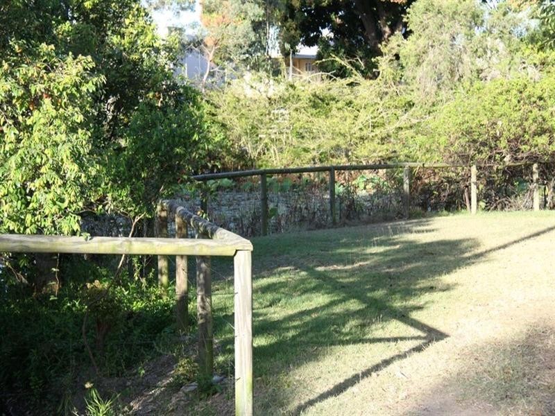 1 Yukana Street, Boyne Island QLD 4680
