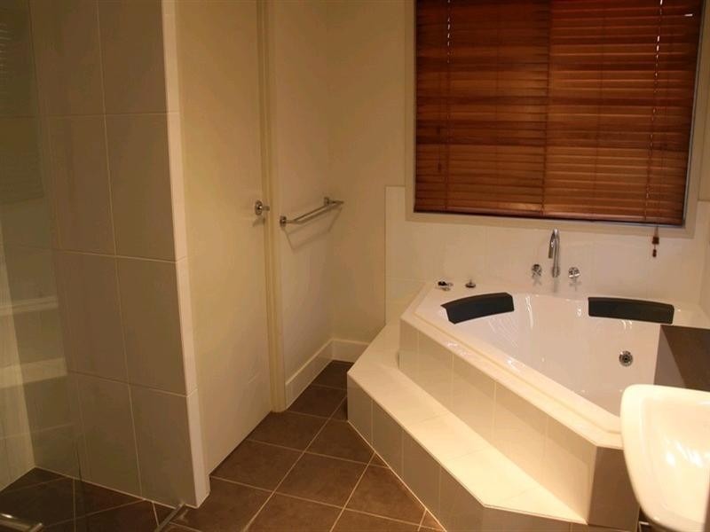 27 Longreach Court, Tannum Sands QLD 4680