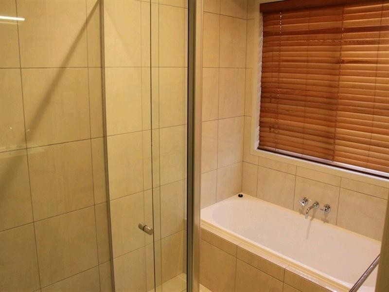 27 Longreach Court, Tannum Sands QLD 4680