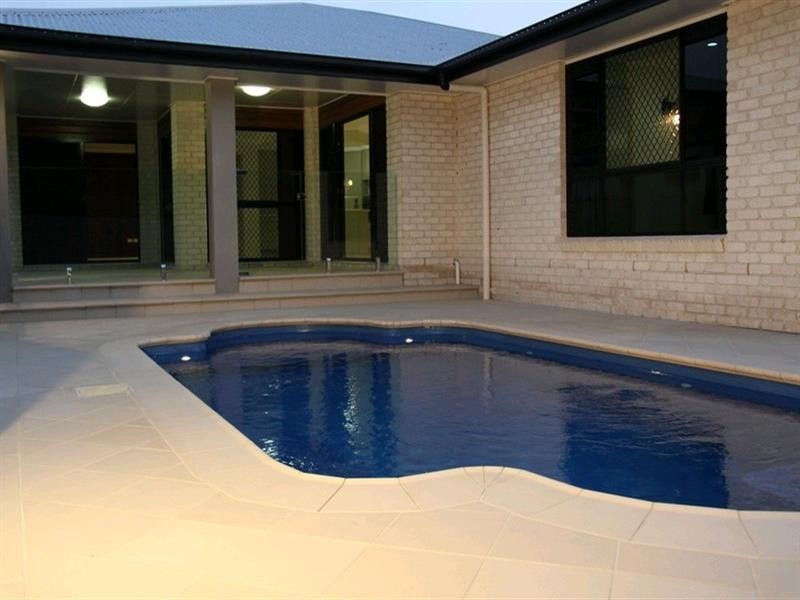 27 Longreach Court, Tannum Sands QLD 4680