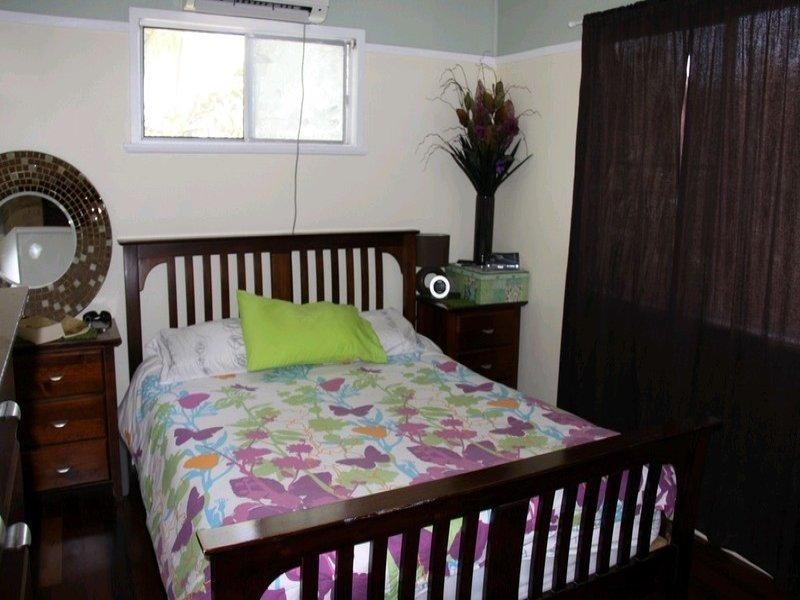 8 Marina Avenue, Boyne Island QLD 4680