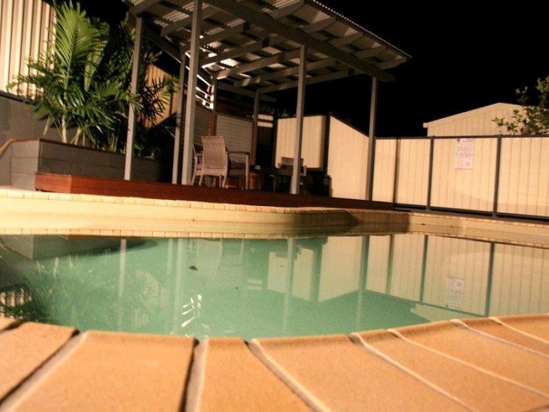 12 Lighthouse Drive, Boyne Island QLD 4680