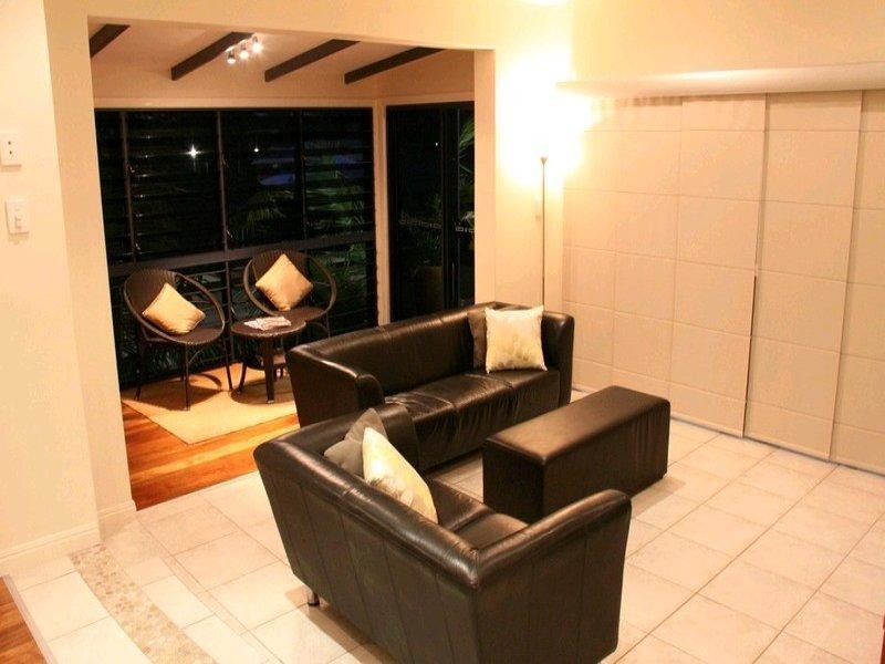 12 Lighthouse Drive, Boyne Island QLD 4680