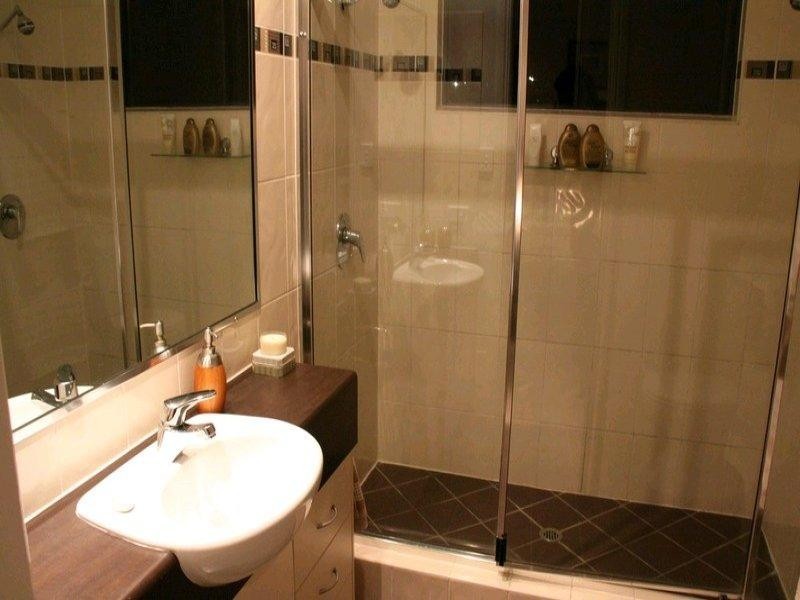 12 Lighthouse Drive, Boyne Island QLD 4680