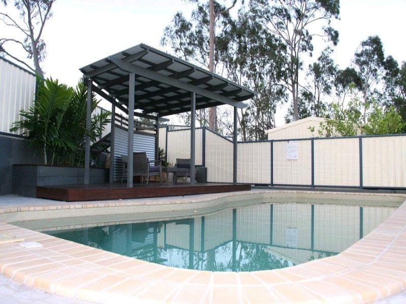 12 Lighthouse Drive, Boyne Island QLD 4680