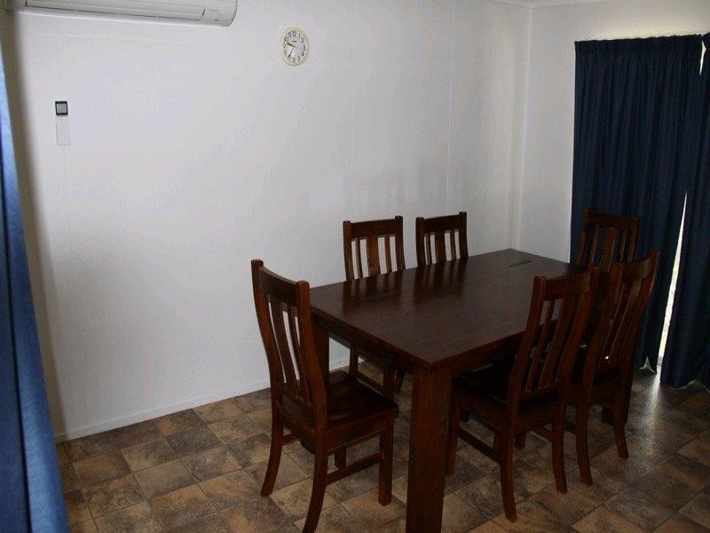 21 Hayes Avenue, Boyne Island QLD 4680