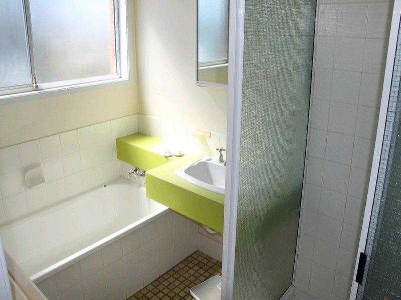 28 Centenary Drive, Boyne Island QLD 4680