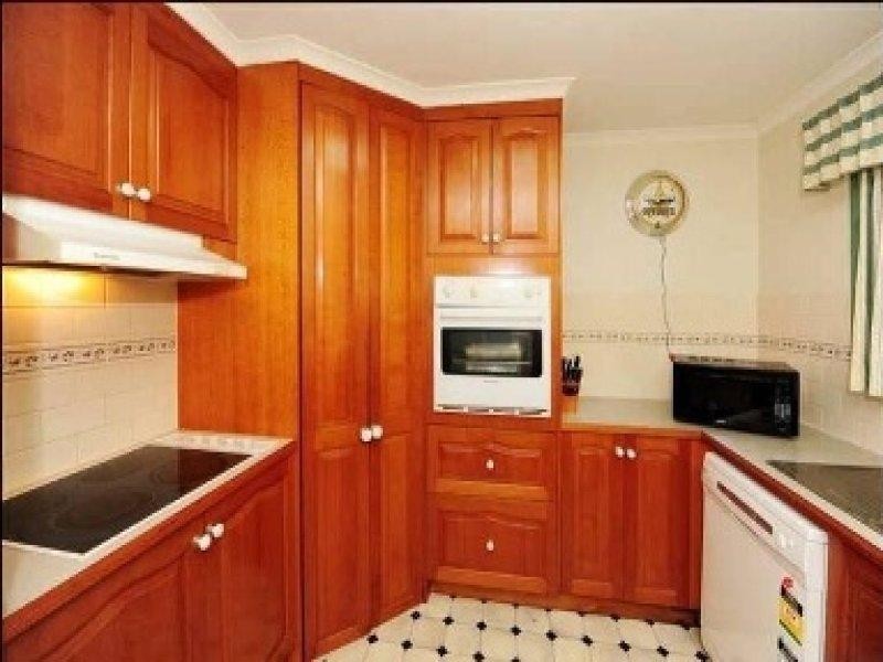 14 Clarance Drive, New Auckland QLD 4680