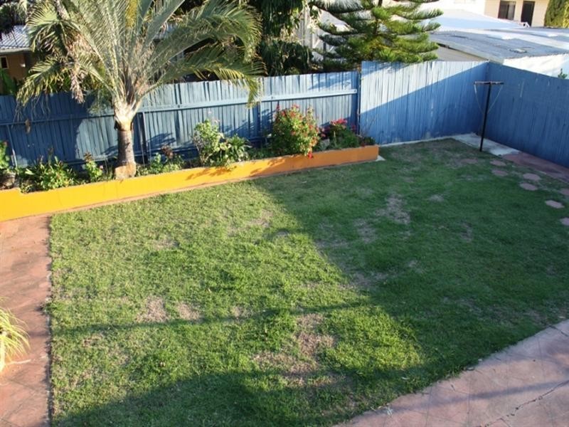 6 Marina Avenue, Boyne Island QLD 4680