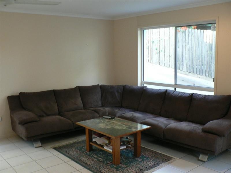 2/10 Elizabeth Street, Tannum Sands QLD 4680