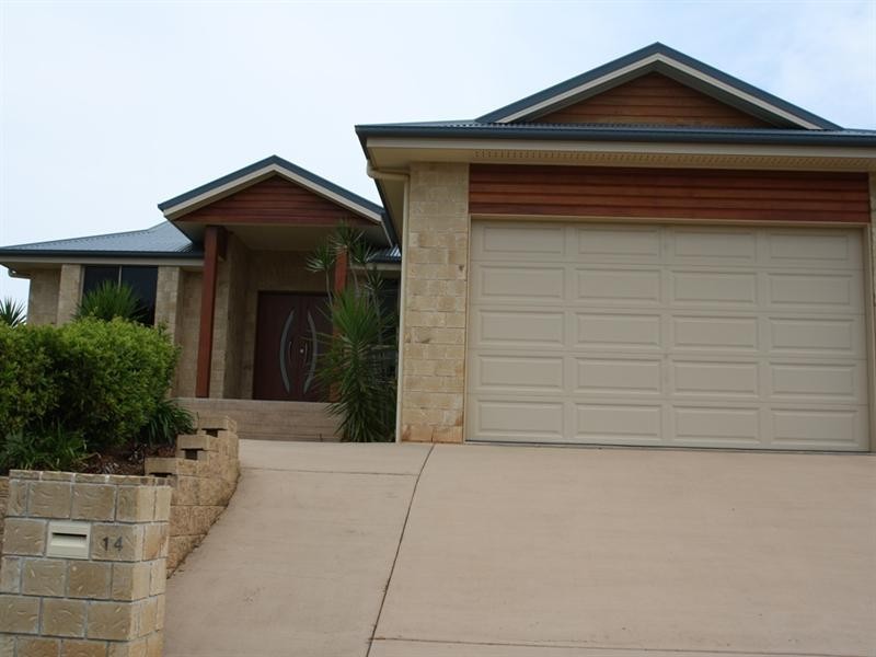 14 Stella, Boyne Island QLD 4680