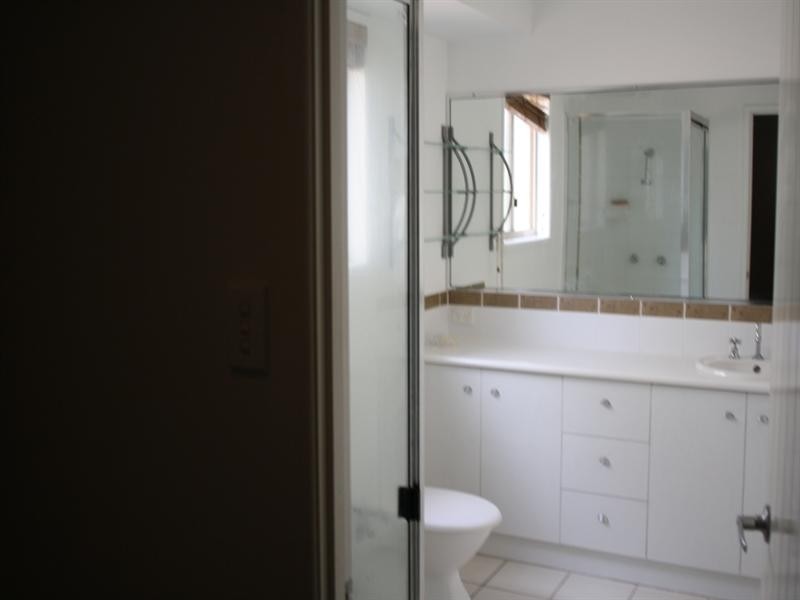 14 Stella, Boyne Island QLD 4680