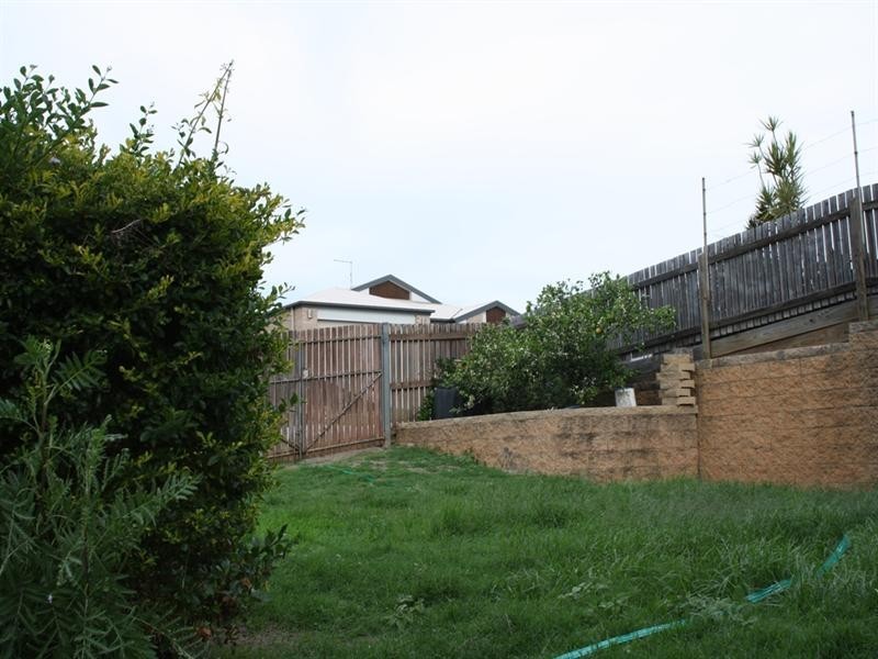 14 Stella, Boyne Island QLD 4680