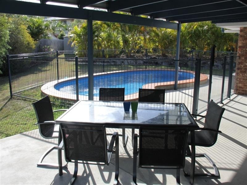 9 Yaaran Court, Boyne Island QLD 4680