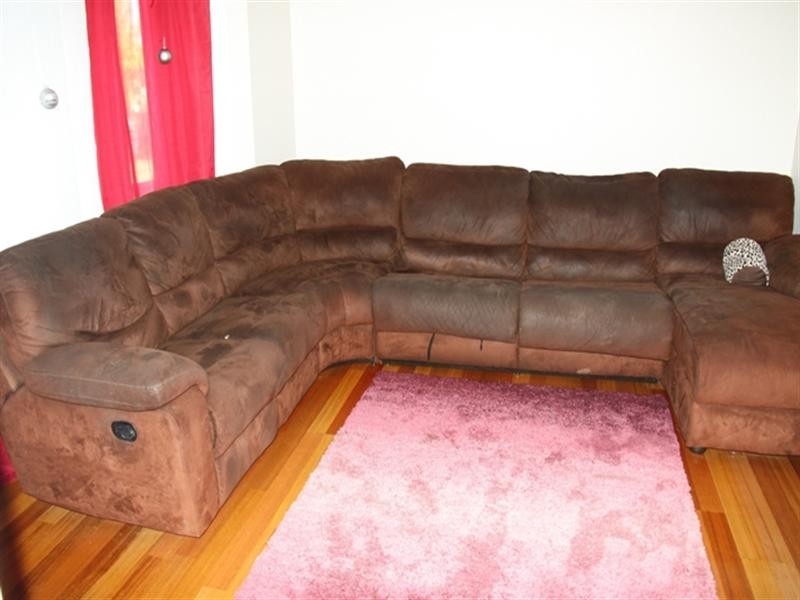 9 Yaaran Court, Boyne Island QLD 4680