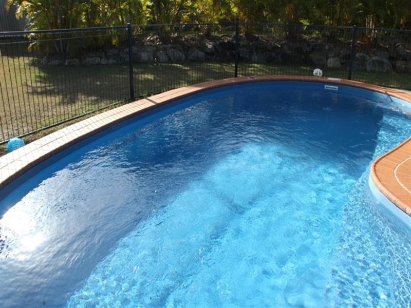 9 Yaaran Court, Boyne Island QLD 4680