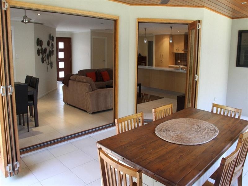 14 Lighthouse Drive, Boyne Island QLD 4680