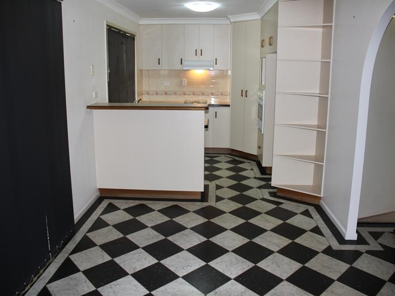 17 Beltana Drive, Boyne Island QLD 4680