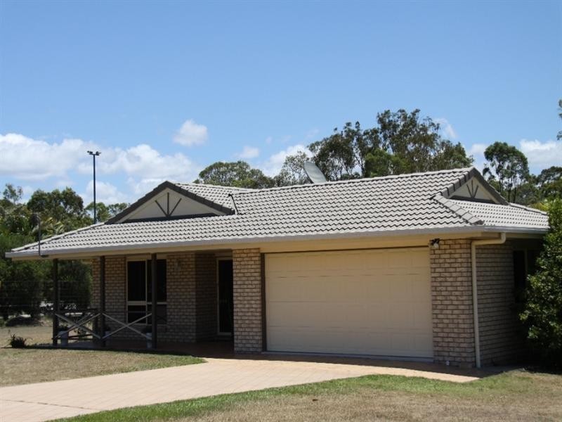 8 Silverton Drive, Tannum Sands QLD 4680