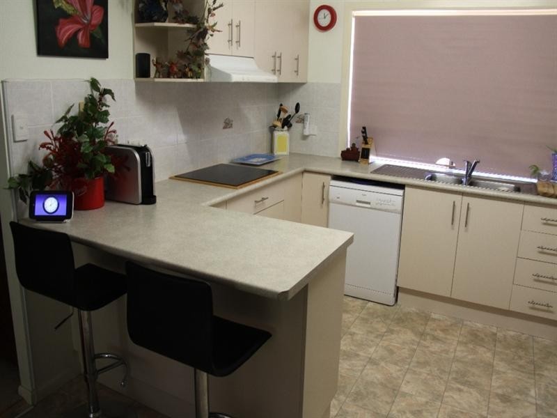 8 Silverton Drive, Tannum Sands QLD 4680