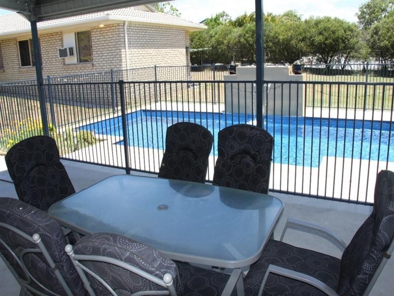 8 Silverton Drive, Tannum Sands QLD 4680