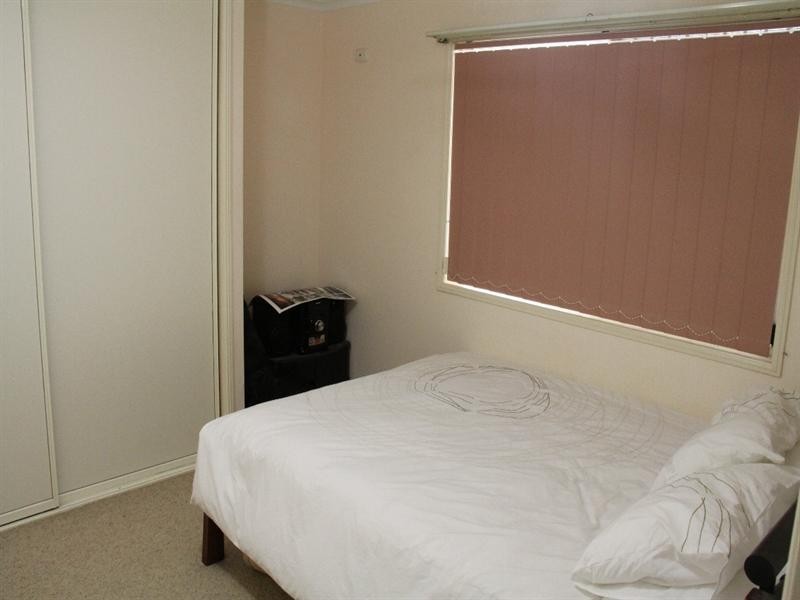 13 Curtis Avenue, Boyne Island QLD 4680