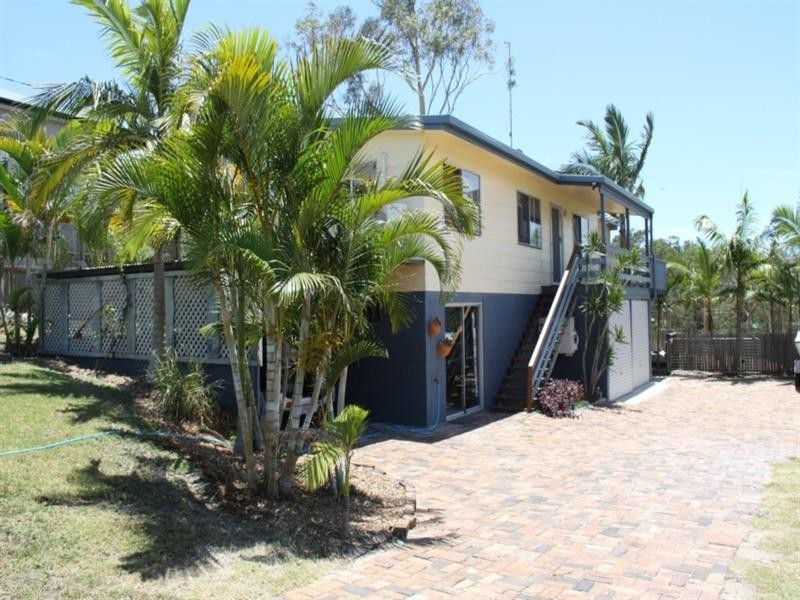 10 Sayre Crescent, Boyne Island QLD 4680