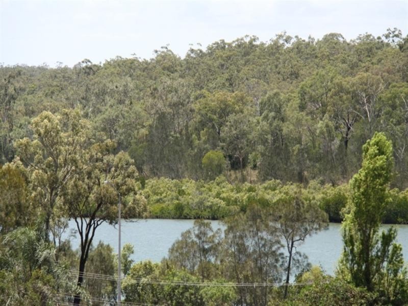 10 Sayre Crescent, Boyne Island QLD 4680