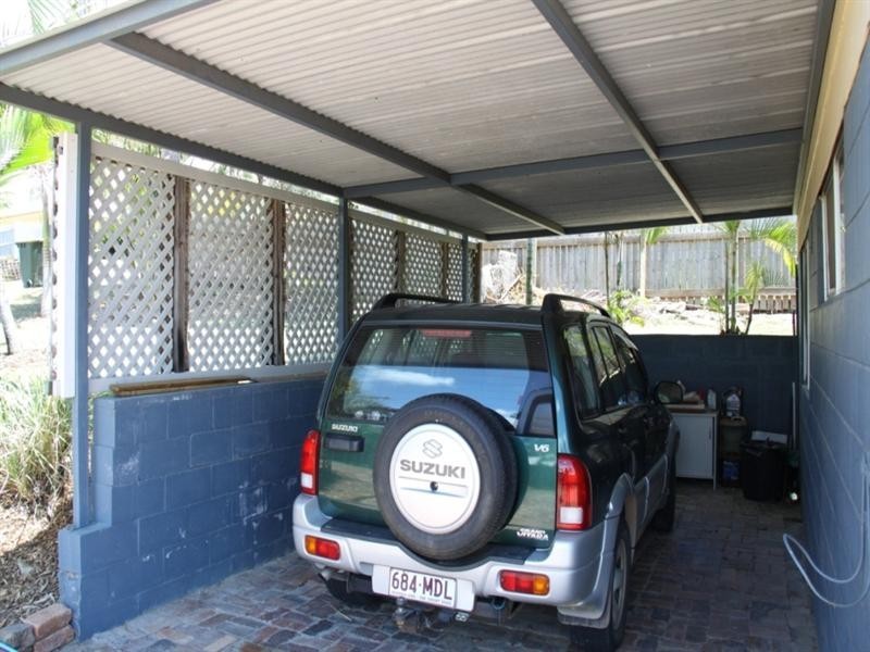 10 Sayre Crescent, Boyne Island QLD 4680