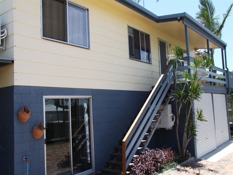 10 Sayre Crescent, Boyne Island QLD 4680