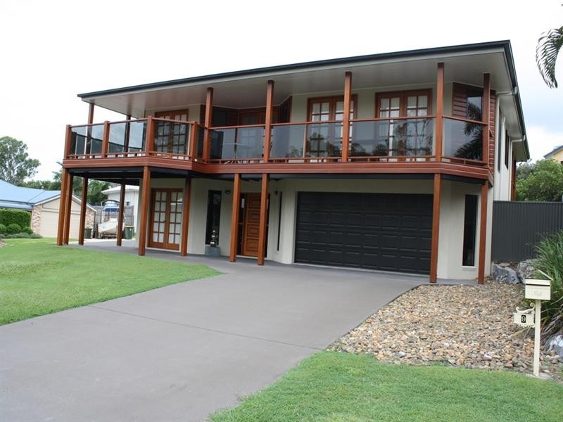 9 LIGHTHOUSE Drive, Boyne Island QLD 4680