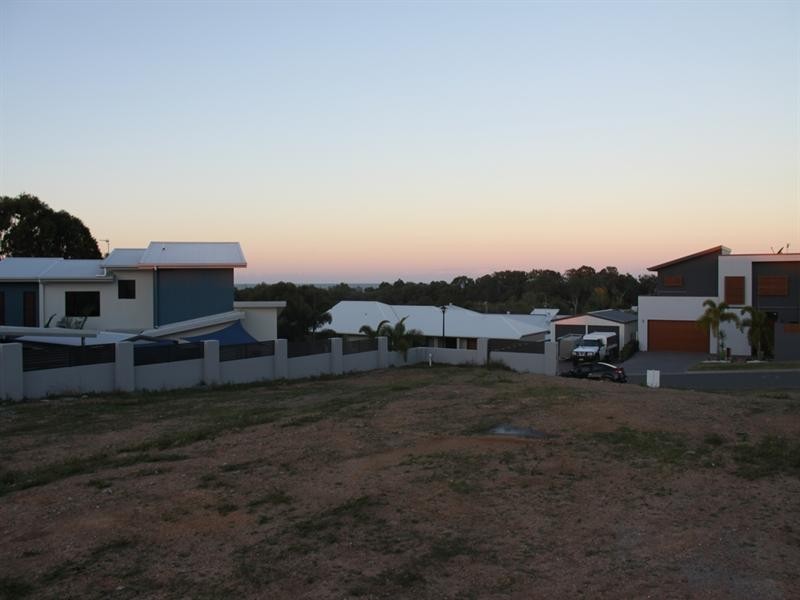 4 Stoney Court, Tannum Sands QLD 4680