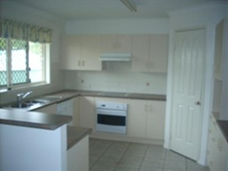 8 Selina Court, Tannum Sands QLD 4680