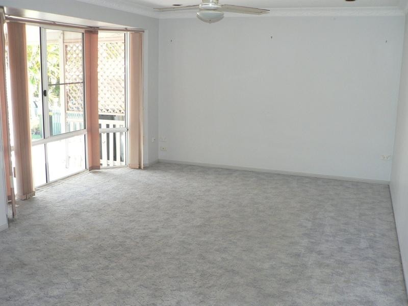 4 Graham Street, Tannum Sands QLD 4680