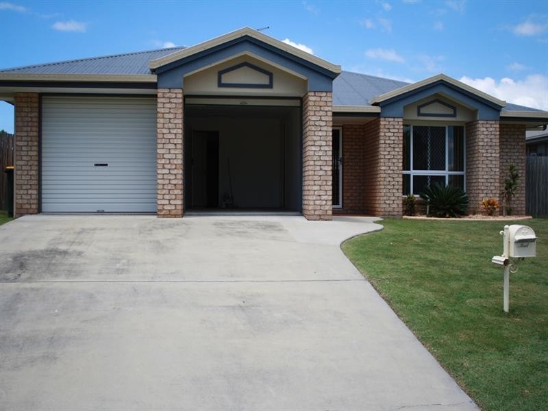 25 Golf View Drive, Boyne Island QLD 4680