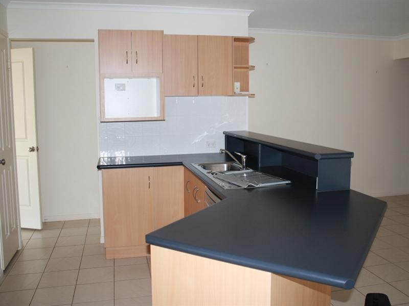 25 Golf View Drive, Boyne Island QLD 4680