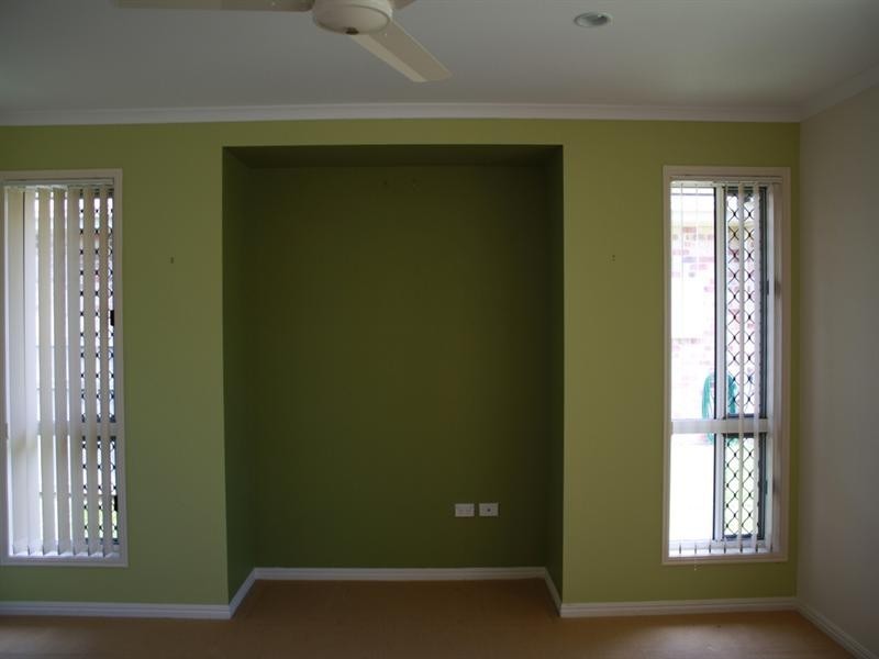 25 Golf View Drive, Boyne Island QLD 4680