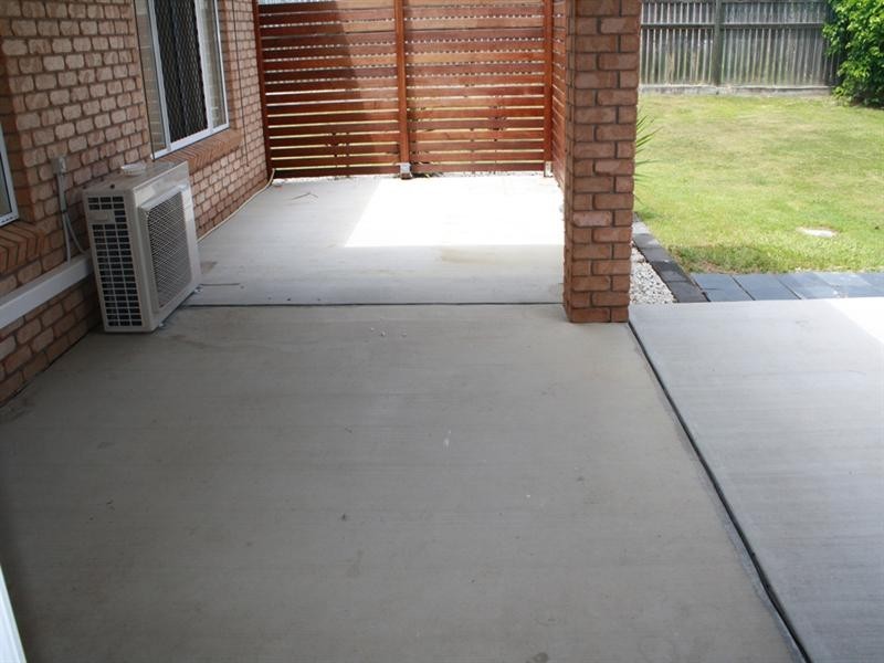 25 Golf View Drive, Boyne Island QLD 4680