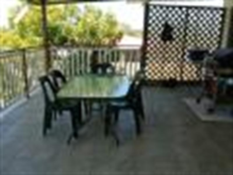 12 Crest Avenue, Boyne Island QLD 4680