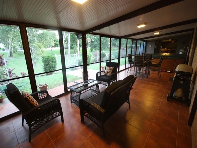 27 Fifteenth A Street, Home Hill QLD 4806