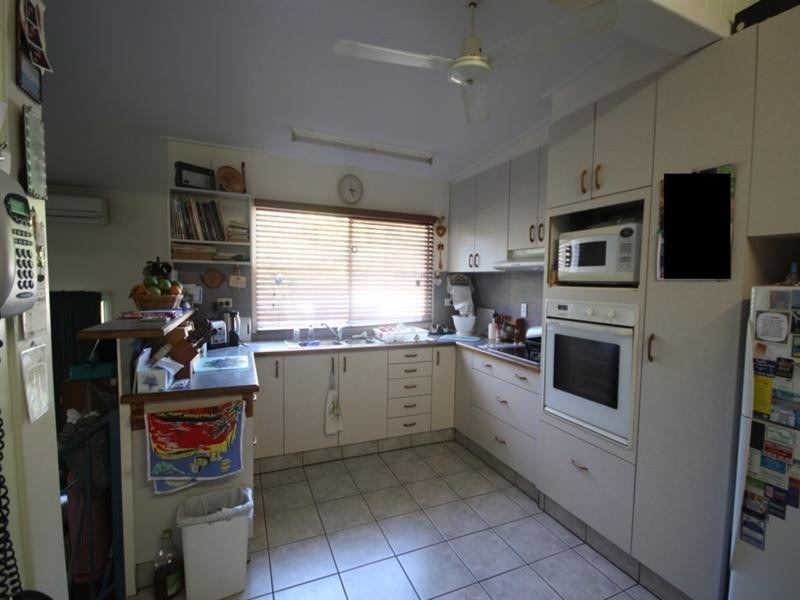 10 Ahern Street, Ayr QLD 4807