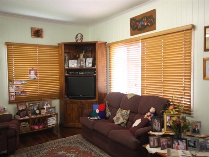 10 Ahern Street, Ayr QLD 4807