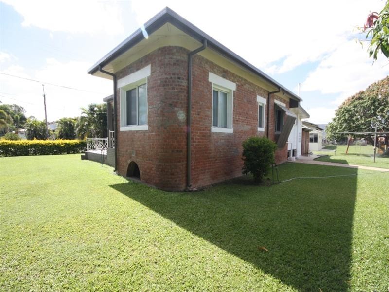 9 Payard Street, Brandon QLD 4808