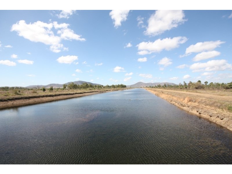 Fredericksfield QLD 4806