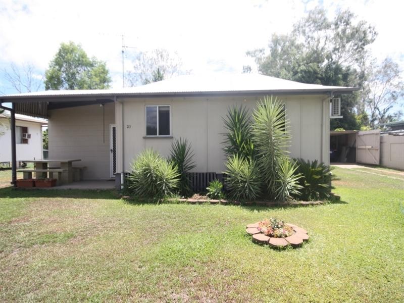 23 Fourth Avenue, Home Hill QLD 4806