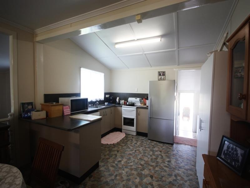 23 Fourth Avenue, Home Hill QLD 4806