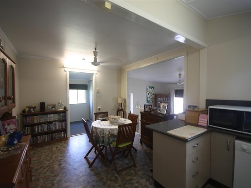 23 Fourth Avenue, Home Hill QLD 4806