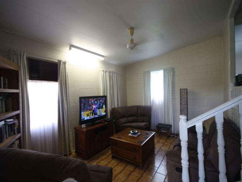 23 Fourth Avenue, Home Hill QLD 4806